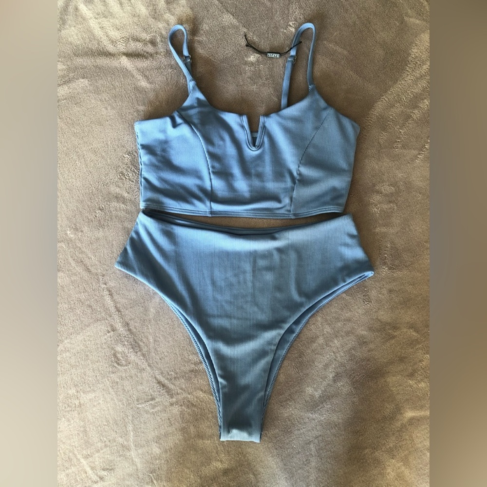 Bathing suit